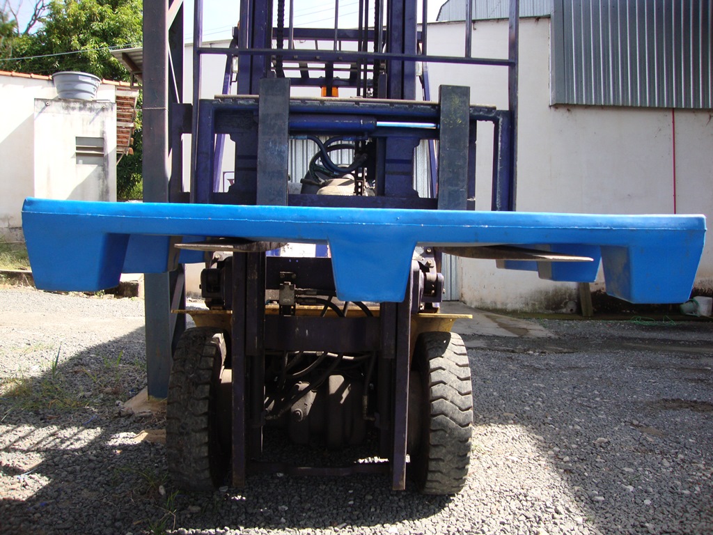 Pallet de plástico (1).JPG